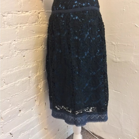 Sundance pleated knee length lace skirt blue black size 16 - Picture 4 of 8